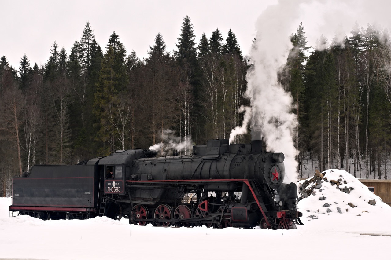 Steam locomotive