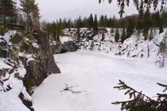 The path and the holes in the ice of the Marble Canyon